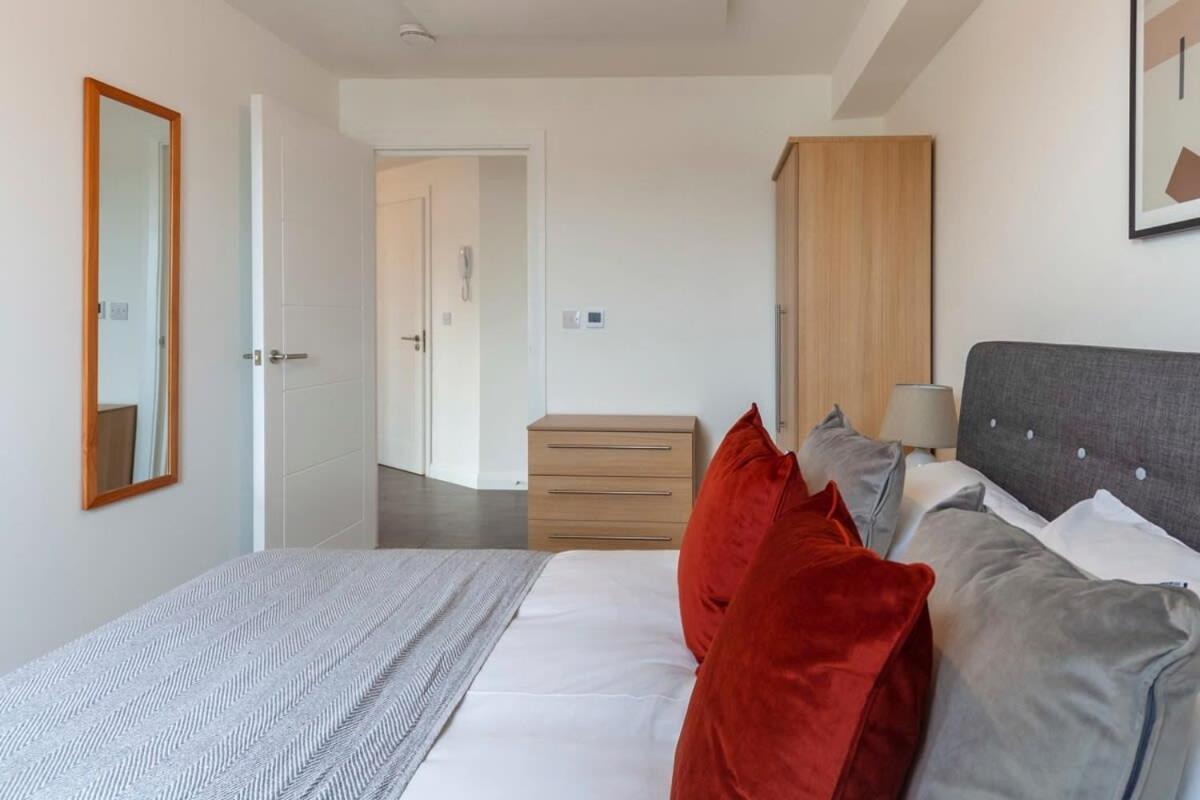 Lovely 1 Bedroom Apartment In Ashford Ashford  Exteriör bild