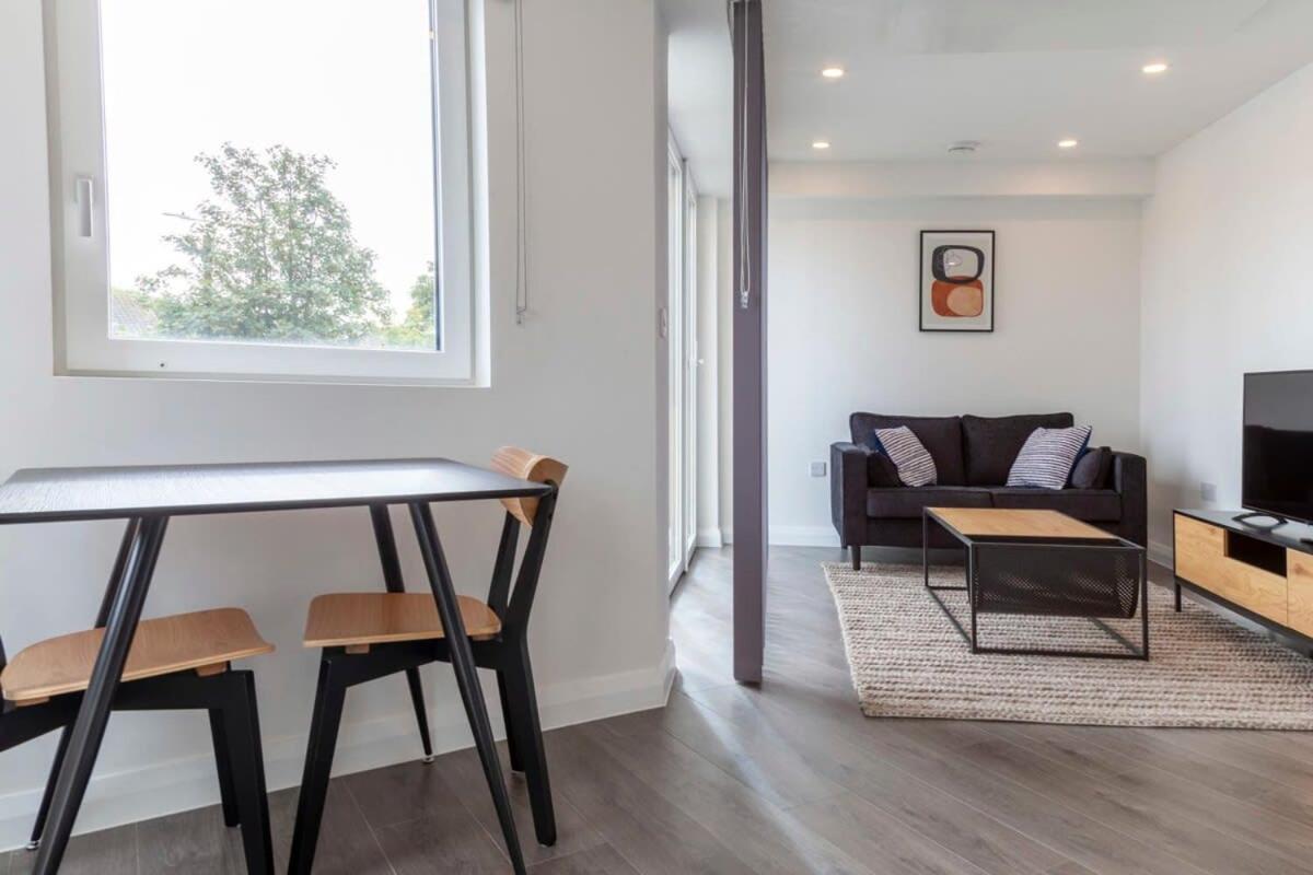 Lovely 1 Bedroom Apartment In Ashford Ashford  Exteriör bild