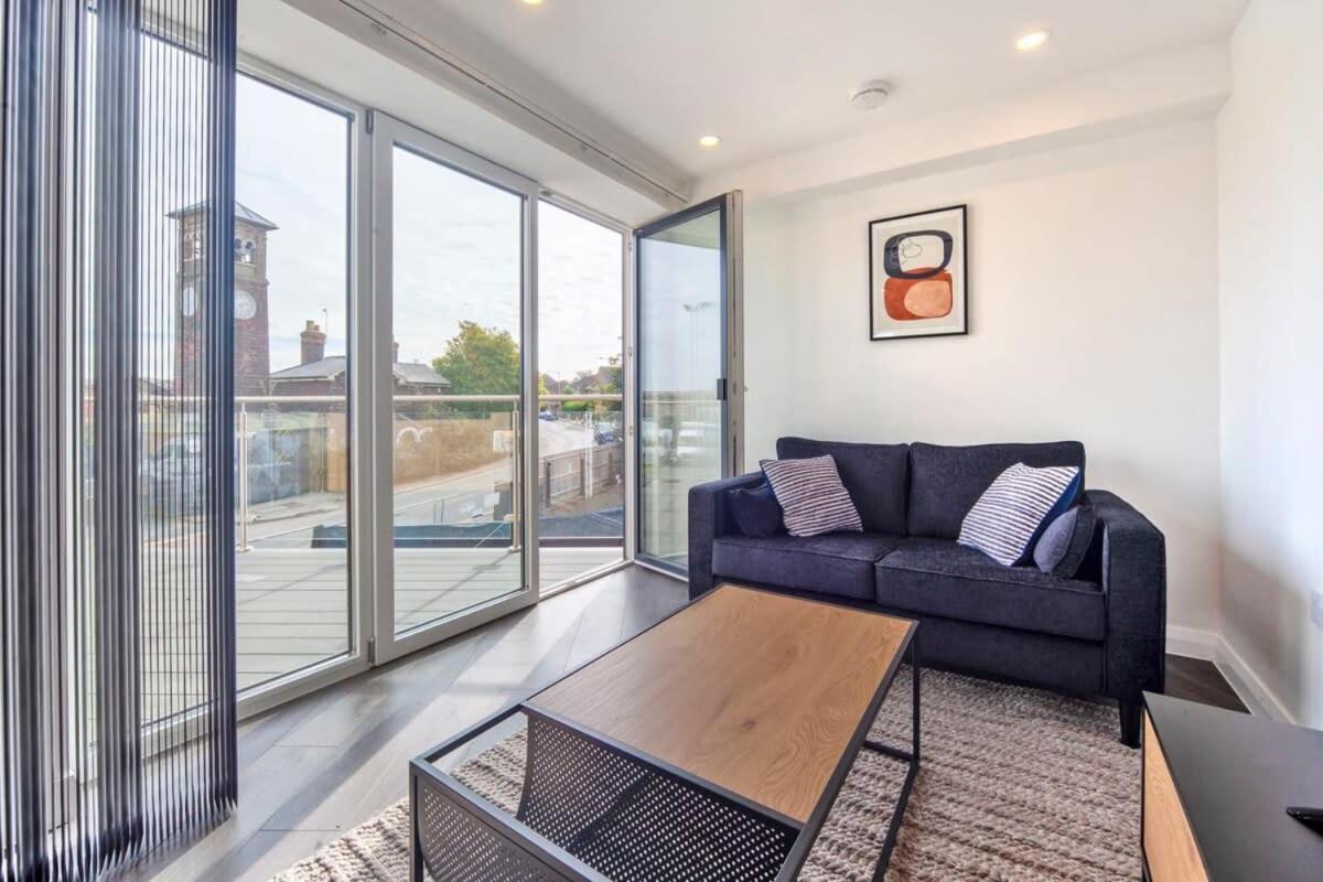 Lovely 1 Bedroom Apartment In Ashford Ashford  Exteriör bild